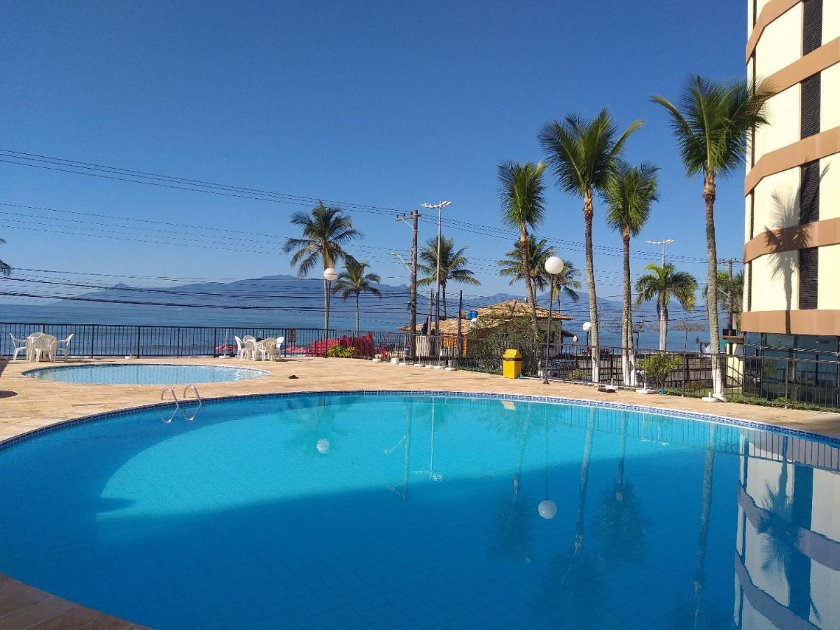 Vista Infinita: Beachfront With Sea Views